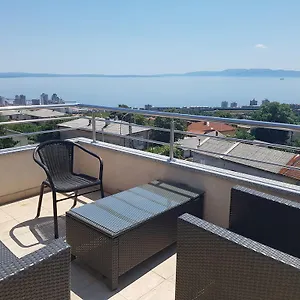 Peachy House Apartment